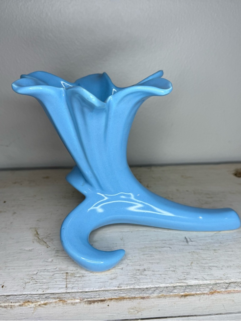 1930s VTG CAMARK ART DECO POTTERY LILY VASE - Baby Blue Art Deco, MCM Decor